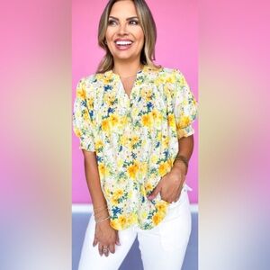 NWT fate Floral Yellow and Blue Women's Top